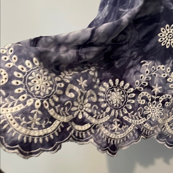 C Asymmetrical Blue and White Camisole Top XL - Picture 7 of 9